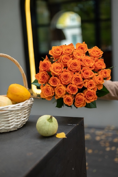 АКЦИЯ. Букет из 25 оранжевых Российских роз Белинда (170₽/шт)