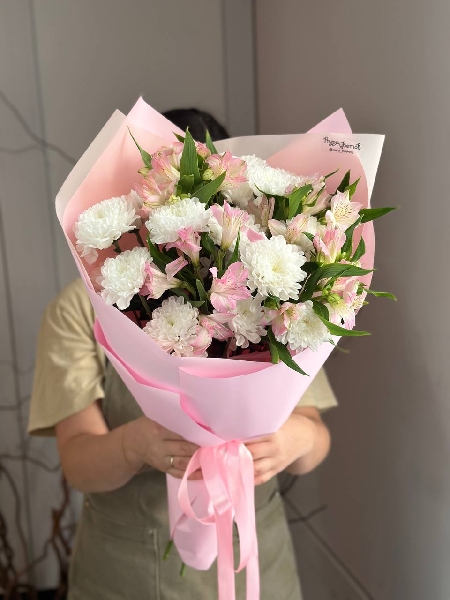 Букет из хризантем и альстромерий  "Мечта" 