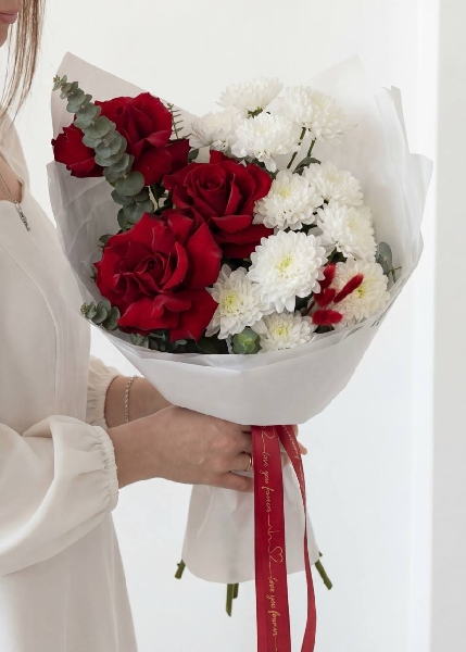 Букет с красными розами "Моя душа" на 14 февраля 