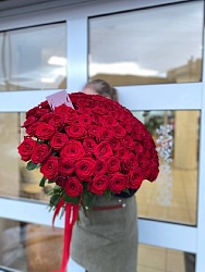 АКЦИЯ. Букет из 101 красной Российской розы Рэд Наоми «Вечный роман»