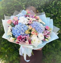 Букет с гортензиями "Феерия"