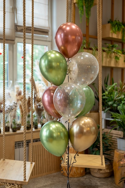 Фонтан из 10 воздушных шаров "Фисташка"