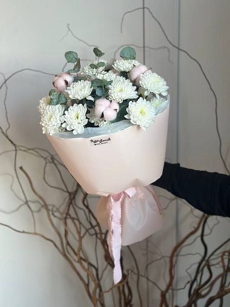 Букет с кустовой хризантемой "Моей нежной" 