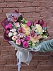 Букет с орхидеями и хризантемами "Яркая жизнь"