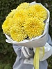 Букет из 7 одноголовых хризантем "Солнечный день"
