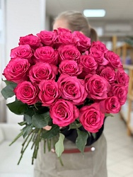 Акция. Букет из 25 розовых роз "Лола"