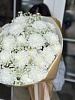 Букет из 7 хризантем с гипсофилой  "Версаль"
