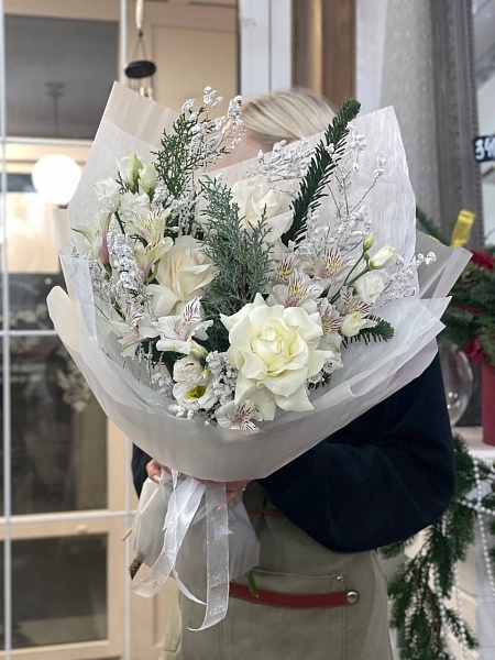 Зимный букет с нобилисом "Узоры на стекле"