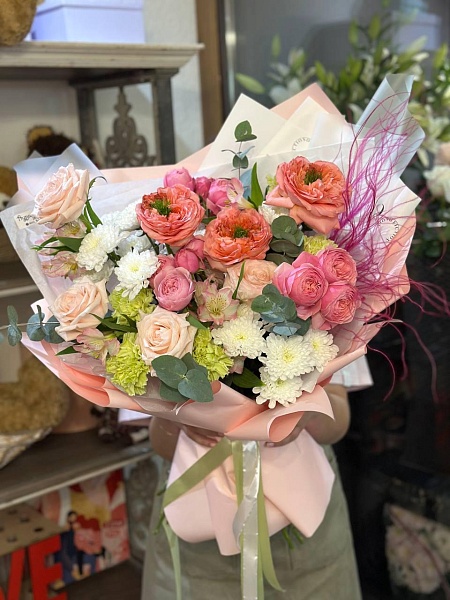 Букет с пионовидными розами "Нежный фьюжн"