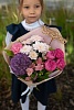 Букет с альстромерией "Ёжик"