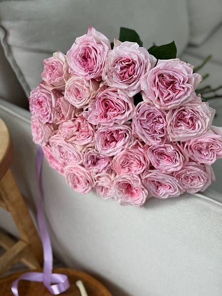 Букет из 25 пионовидных роз "Пинк охара"