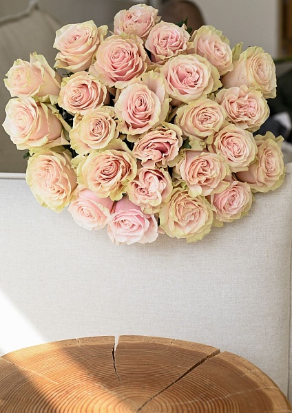 Букет из 25 Эквадорских роз Pink Mondial