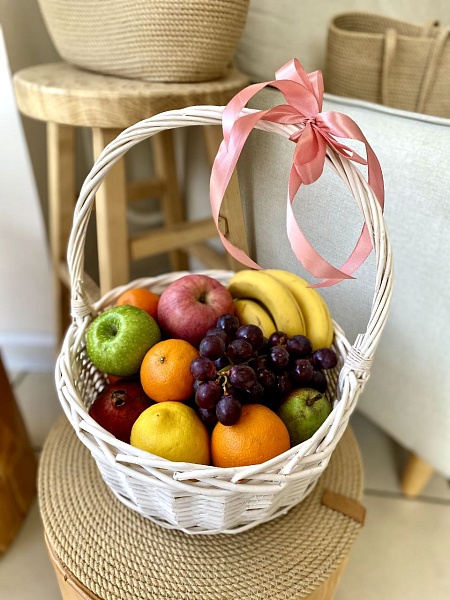 Корзина с фруктами "Дары природы"