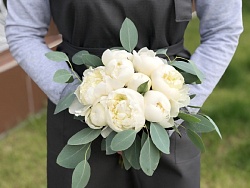 Свадебный букет сезонный с пионом №58