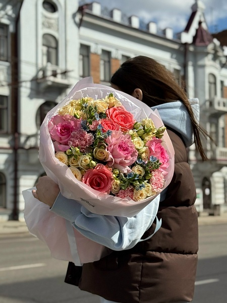 Дофаминовый букет с французскими розами 