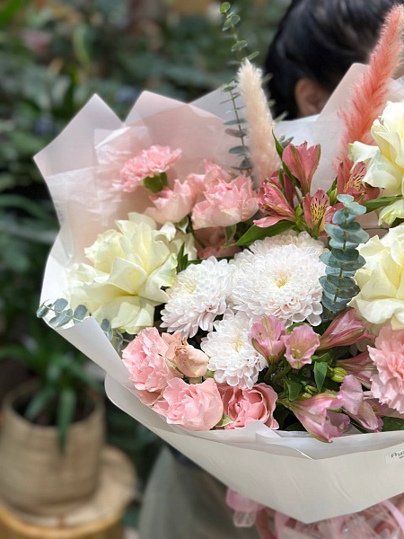 Букет с французскими розами "Рассвет"