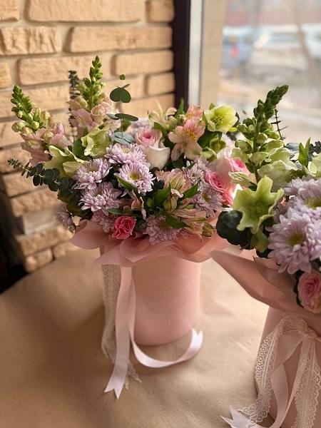 Композиция в шляпной коробке "Сладкий роман"