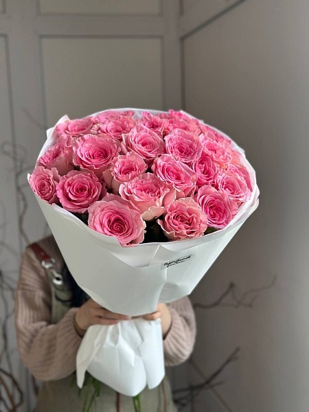 Букет из 25 розовых роз (Китай) "Ласковый миг"