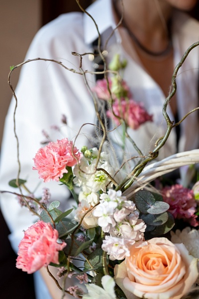 Цветочная корзина "Сладкий поцелуй"