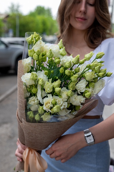 Букет из 9 белых эустом "Алиса"