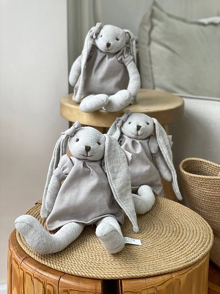 Мягкая игрушка Зайка в платье 