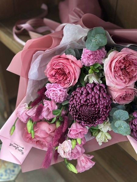 Букет с сортовой хризантемой "Фиолетовый шарм"