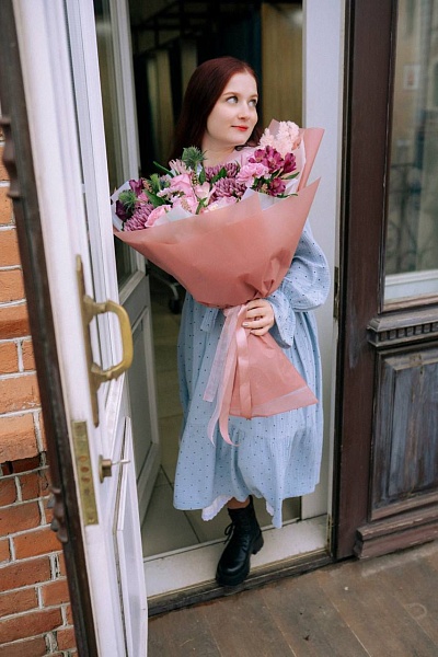 Букет с хризантемами Бигуди "От чистого сердца" 