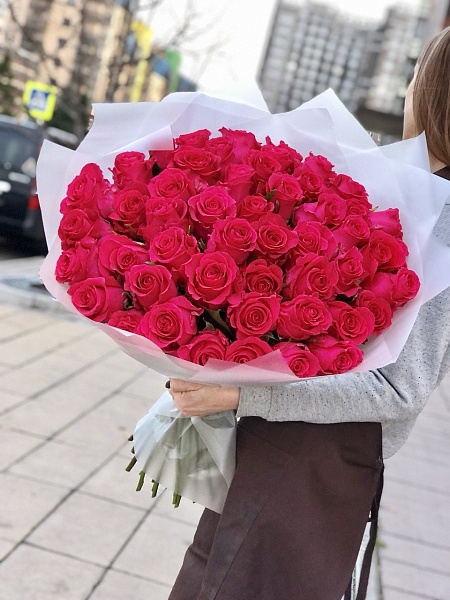 Букет из 51 розы "Малиновый джем"