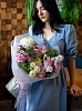 Букет с одноголовой хризантемой "Лунный сад"