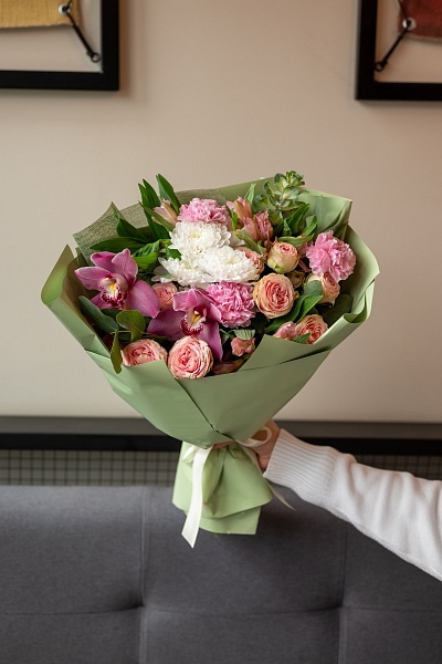 Букет с орхидеей "Таинственное очарование"