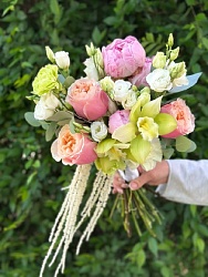 Букет невесты с розовыми розами и орхидеями №3