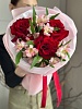 Букет с французскими розами и альстромериями