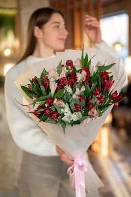 АКЦИЯ. Букет из 15 альстромерий "Цветы добра" (250₽/шт)