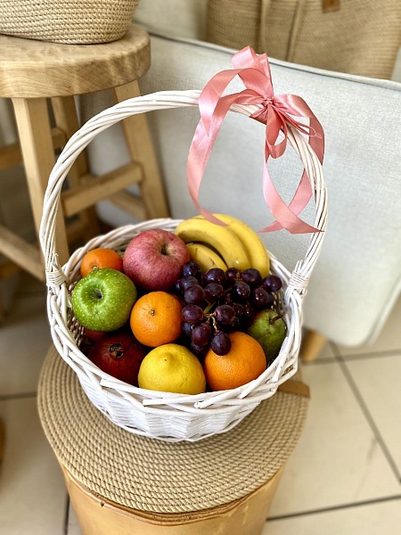 Корзина с фруктами "Дары природы"