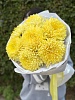 Букет из 7 одноголовых хризантем "Солнечный день"