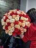 Букет "Цветочное разнообразие" 75 роз