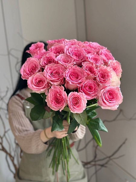 Букет из 25 розовых роз (Китай)