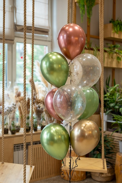 Фонтан из 10 воздушных шаров "Фисташка"