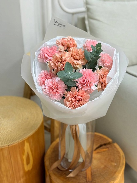 Букет из 11 гвоздик "Карамельный вкус"