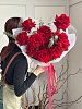 Букет из 11 красных французских роз "Купидон L" на 14 февраля
