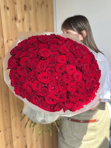 АКЦИЯ. Букет из 101 красной Российской розы  «Вечный роман» (110₽/шт)