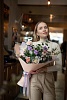 Букет с орхидеей "Роскошный утренний рассвет"