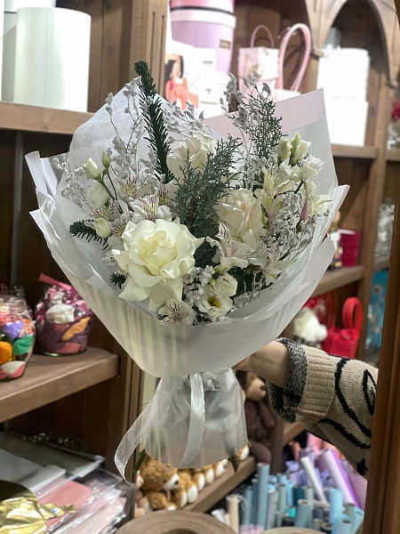 Зимный букет с нобилисом "Узоры на стекле"