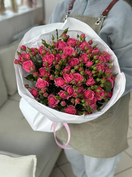 АКЦИЯ. Букет из 9 кустовых роз "Пинк деменшн"