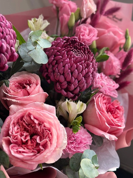 Букет с сортовой хризантемой "Фиолетовый шарм"