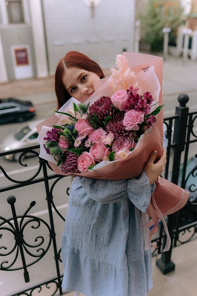 Букет с хризантемами Бигуди "От чистого сердца" 