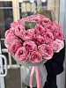 Букет из 25 пионовидных роз "Пинк Экспрешн" ко Дню матери 