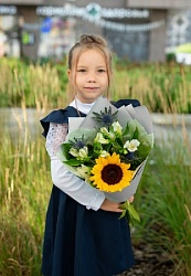 Букет с подсолнухом "Колючка"