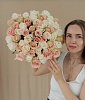 АКЦИЯ. Букет из 51 розовой и белой розы