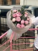 Букет из 13 розовых пионов Сара Бернар с эвкалиптом